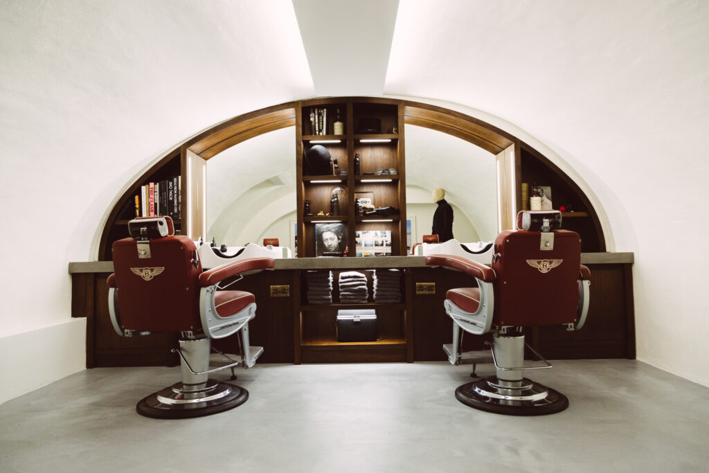 Inside Pankhurst barber in London