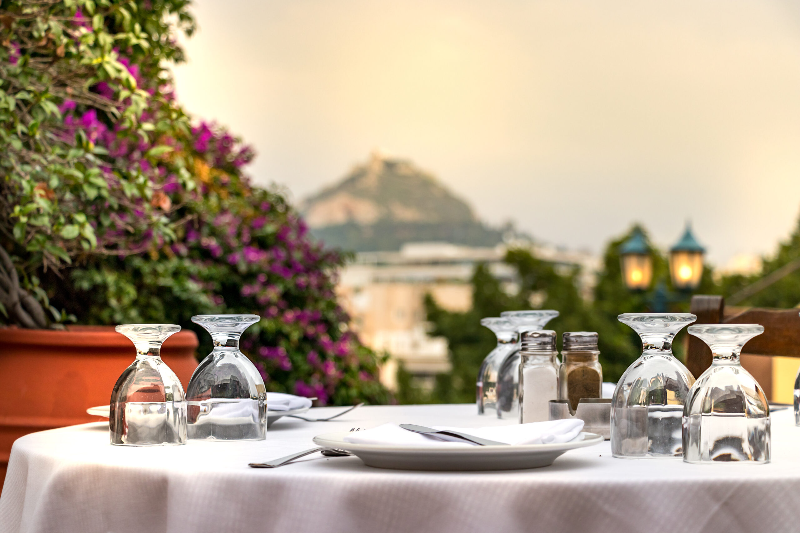 Table for one: Beautiful restaurants with counter seating in Athens